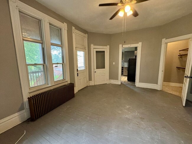 Building Photo - 3541 California Ave