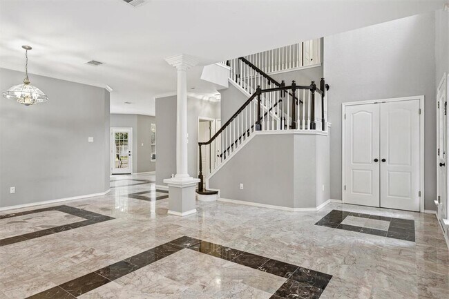 Building Photo - 2813 Cortez Dr