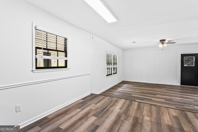 Building Photo - 2923 Bicentennial Dr SW