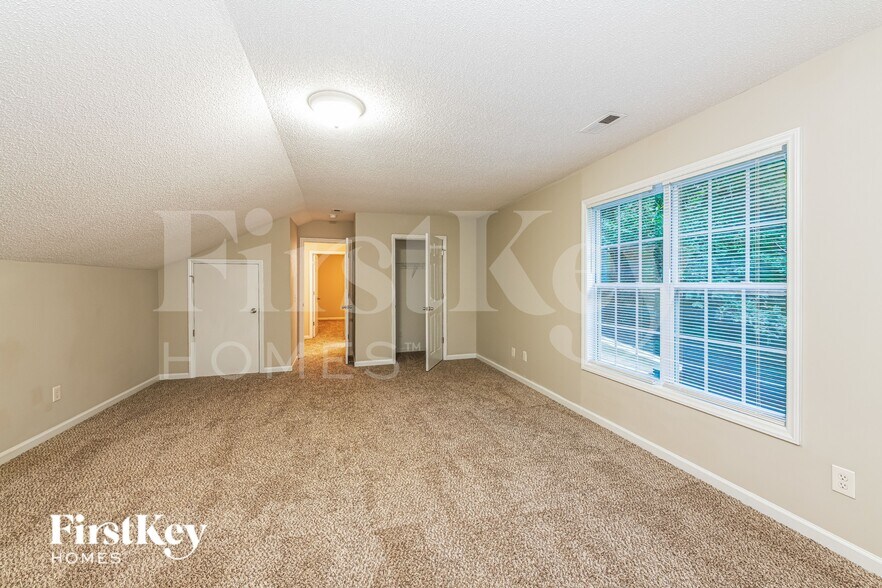 Building Photo - 60 Cyra Ct