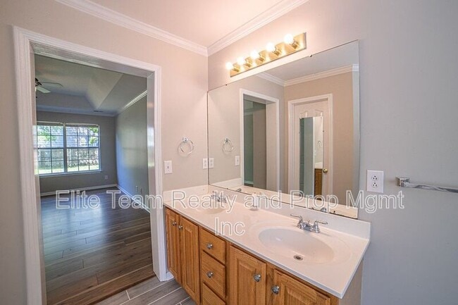 Building Photo - 3503 Brooktree Ln