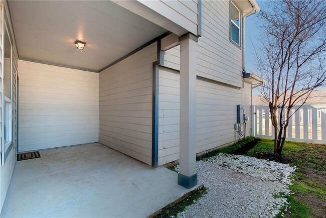 Building Photo - 18418 Mammoth Cave Blvd