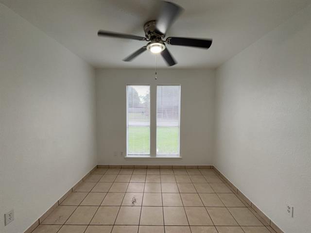 Building Photo - 112 Mesa Dr