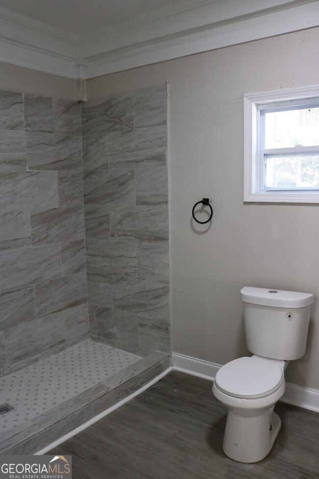 Building Photo - 254 21st Ave