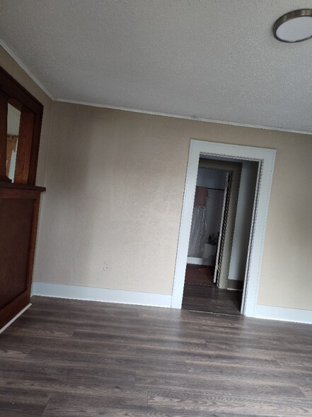 Building Photo - 1332 E Highland St