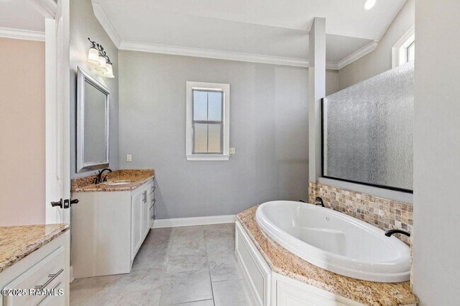 Building Photo - 216 Croft Row