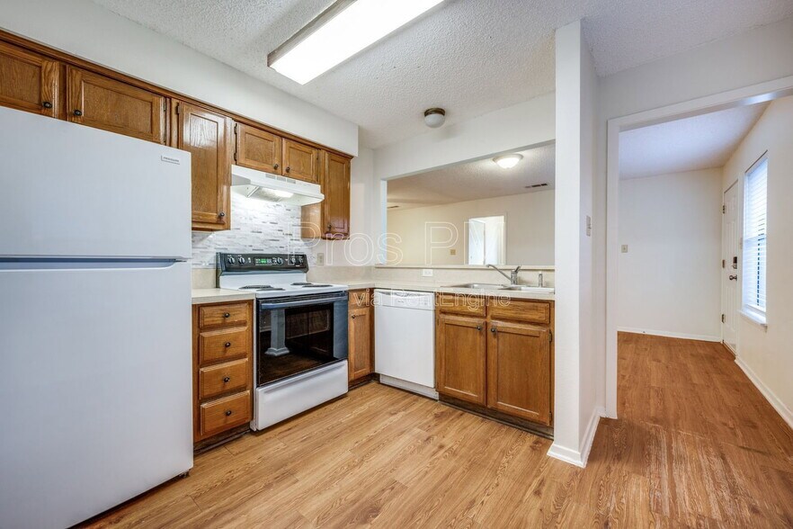 Building Photo - 329 Casie Ct