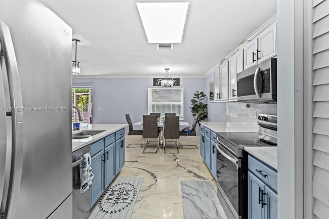 Building Photo - 6627 Rainwood Cove Ln