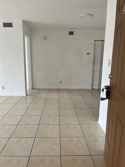 Building Photo - 2932 NW 55th Ave