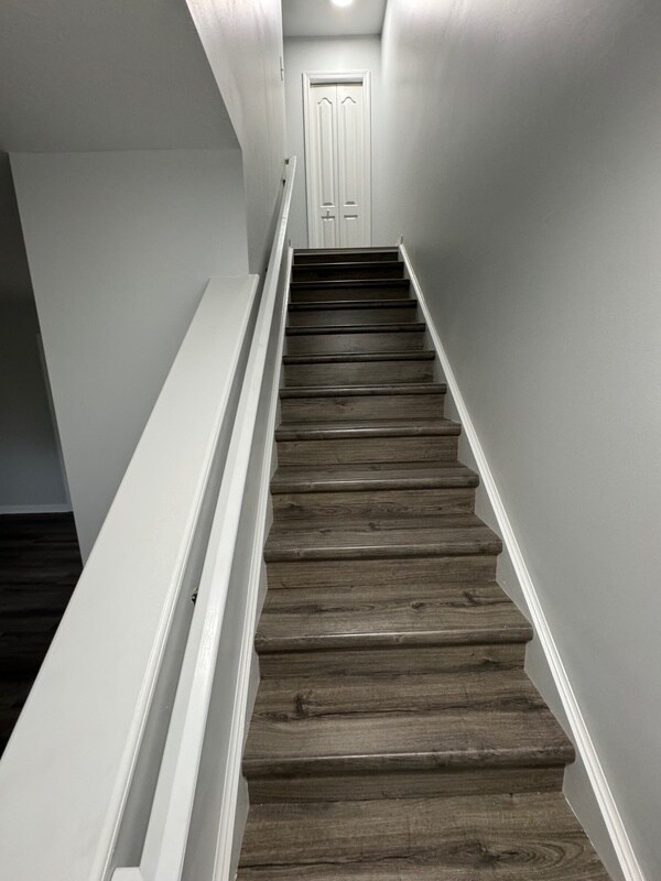 Building Photo - 230 Chesna Dr