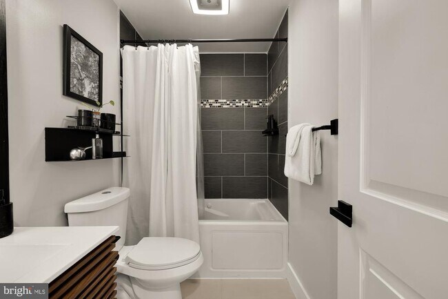 Building Photo - 4240 34th St