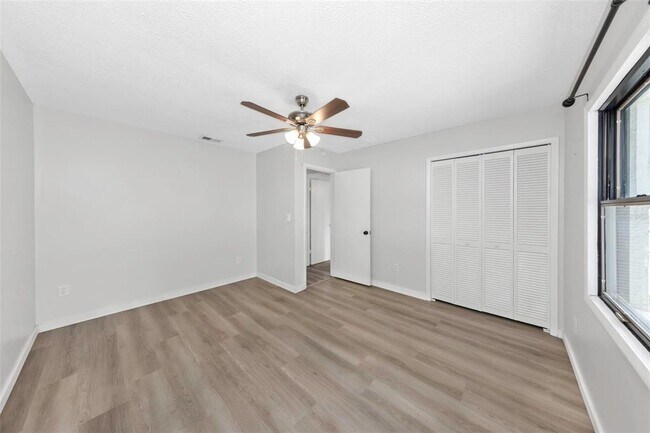 Building Photo - 4030 Fieldgreen Pl