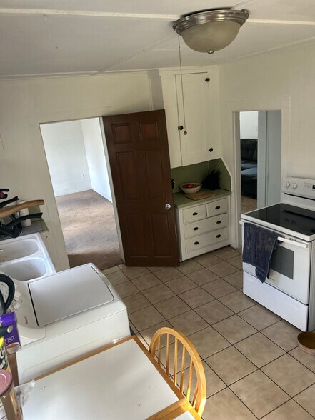 Building Photo - 30 Wall St