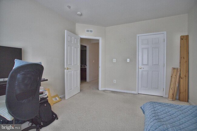 Building Photo - 4539 Whittemore Pl