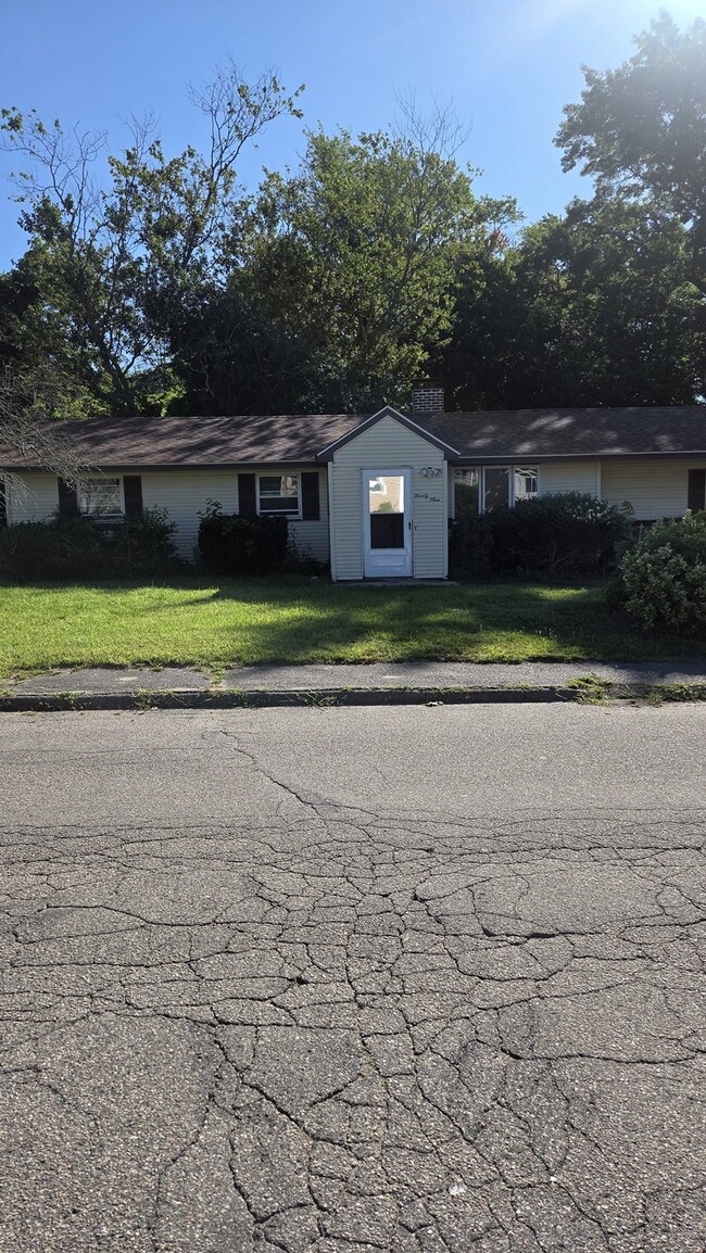 Building Photo - 23 McDevitt Rd
