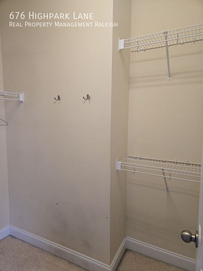 Building Photo - 676 Highpark Ln
