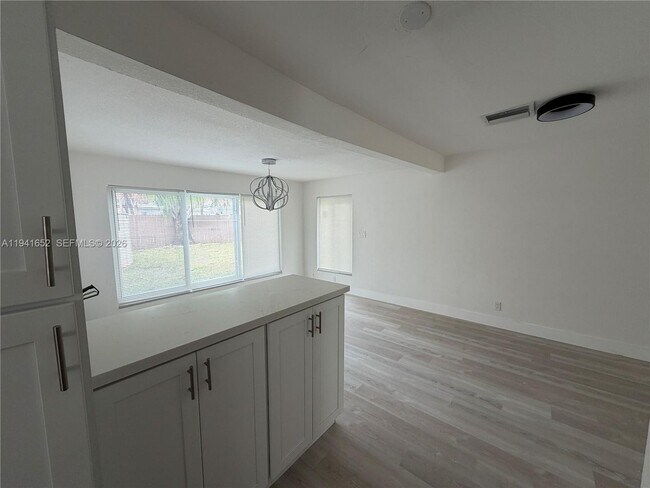 Building Photo - 3581 SW 13th Ct