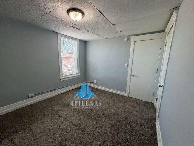 Building Photo - 544 Pennsylvania St