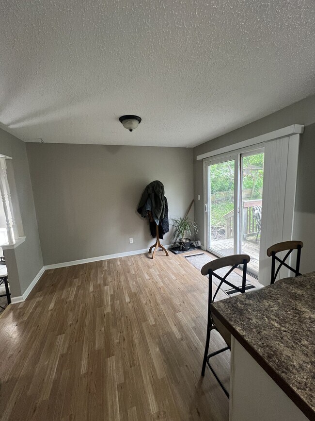 Building Photo - 103 Pleasant View Dr