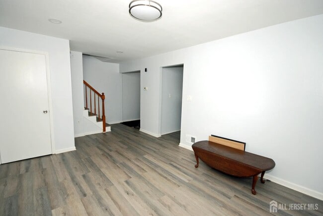 Building Photo - 13 Tiger Lilly Ct