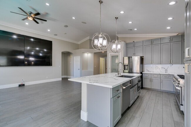 Building Photo - 10002 Long Barrow Ct