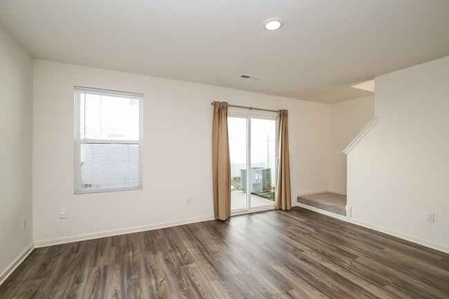 Building Photo - 109 Span Ln