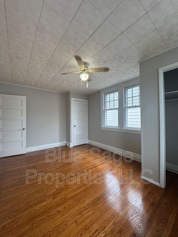 Building Photo - 124 N Pennock Ave