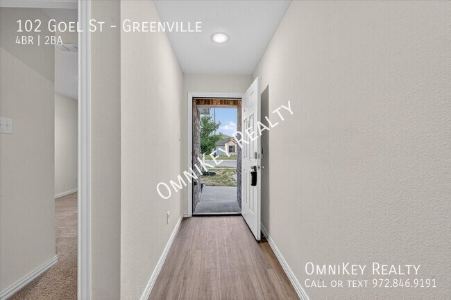 Building Photo - 102 Goel St