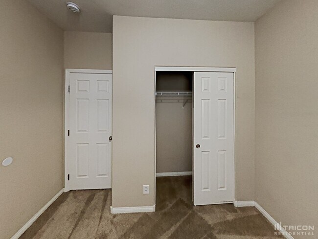 Building Photo - 6220 Canada Goose St