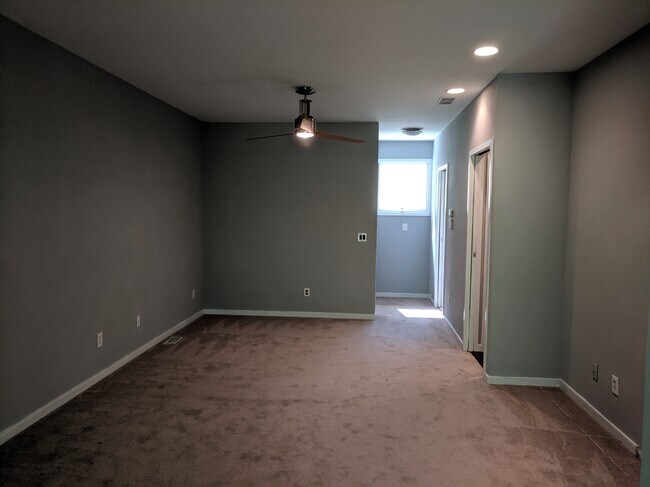 Building Photo - 1584 Tallulah St NW