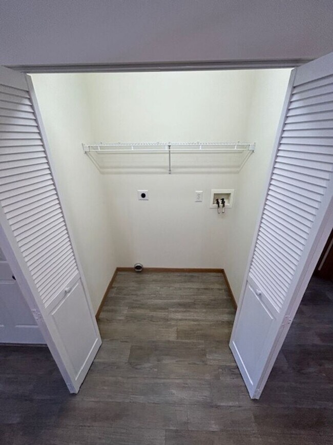 Building Photo - Updated Ranch with 2 Bedrooms, 1 Bath, and 1-Car Attached Garage in Troy, Ohio - Your Perfect Hom...