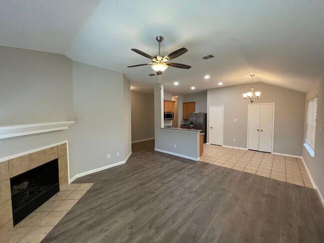 Building Photo - 1521 Carrigan Ln