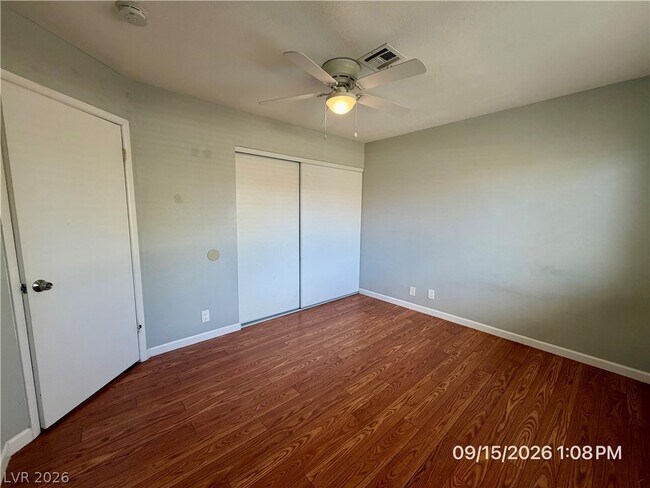 Building Photo - 6122 Meadow View Ln