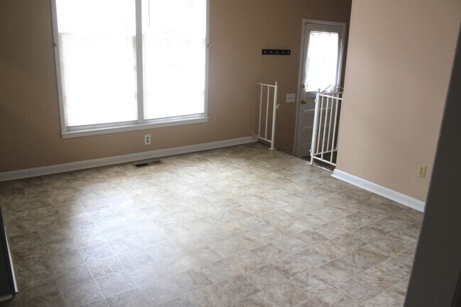 Building Photo - 5817 Dobson Dr