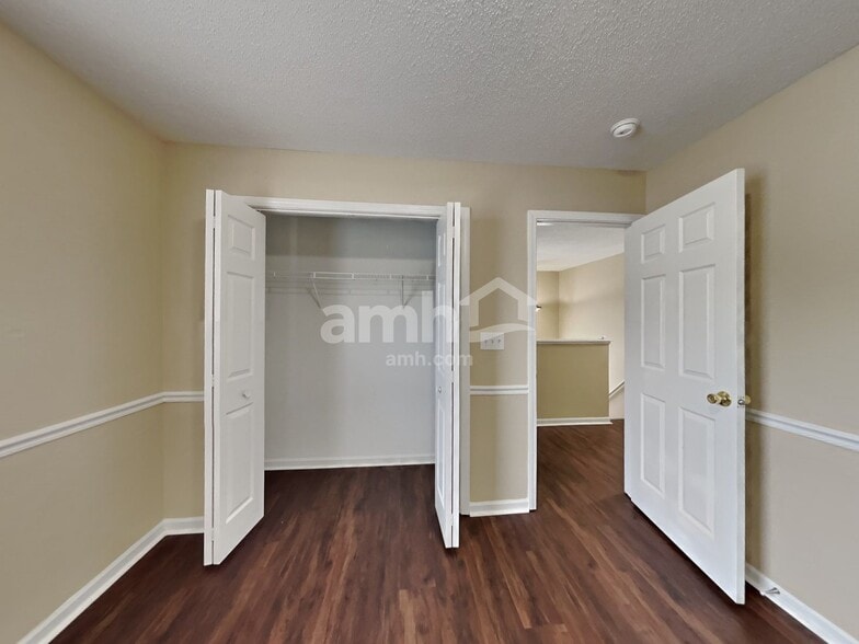 Building Photo - 9772 Trail Dr