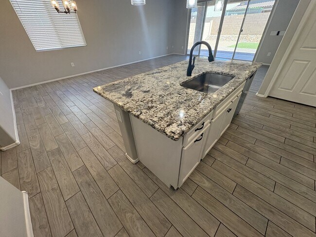 Building Photo - Star Valley Beauty 4 bedroom two bath built in 2023