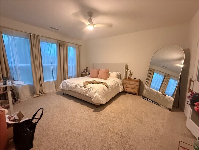 Building Photo - 23609 Zinfandel Dr