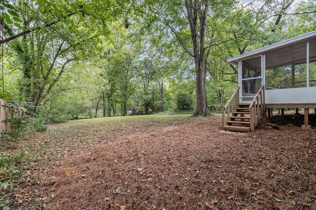 Building Photo - Charming 3BR/1BA Ranch Home with Fenced Ba...