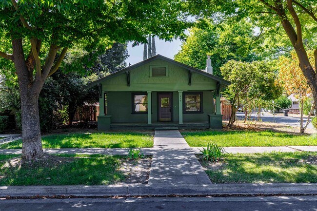 Building Photo - 229 Orange Ave
