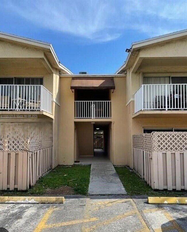 Building Photo - 4240 NW 79th Ave