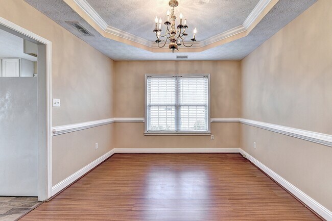 Building Photo - 40 Wisteria Blvd