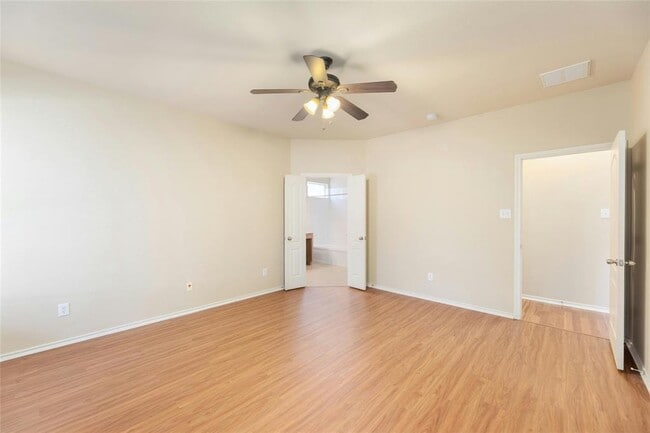 Building Photo - 3720 Pine Needle Cir