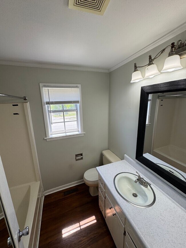 Building Photo - Ooltewah 3 Bedroom 2.5 Bath! Pet Friendly!