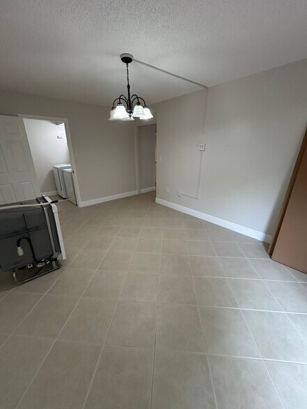 Building Photo - 11487 SW 109th Rd