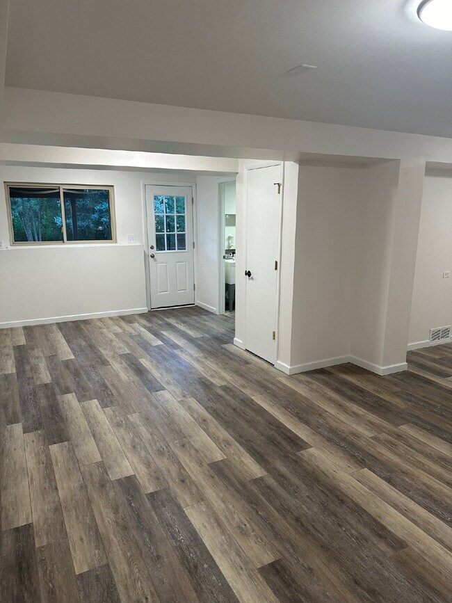 Building Photo - Cute Castle Rock Home