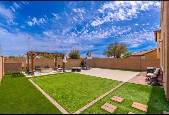 Building Photo - 5379 S Tatum Ln