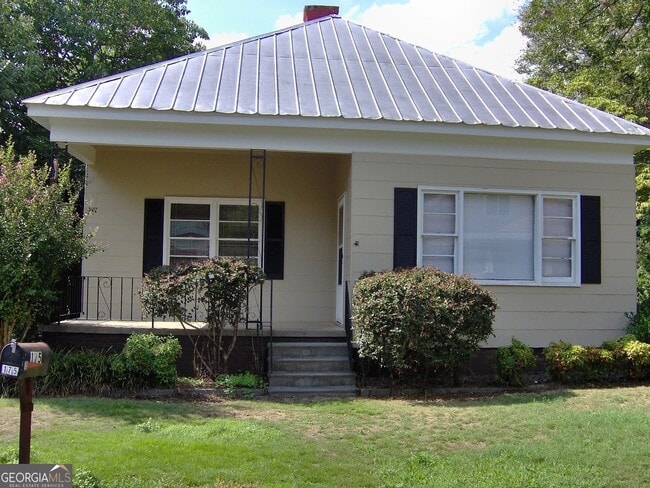Primary Photo - 175 Inglewood Ave