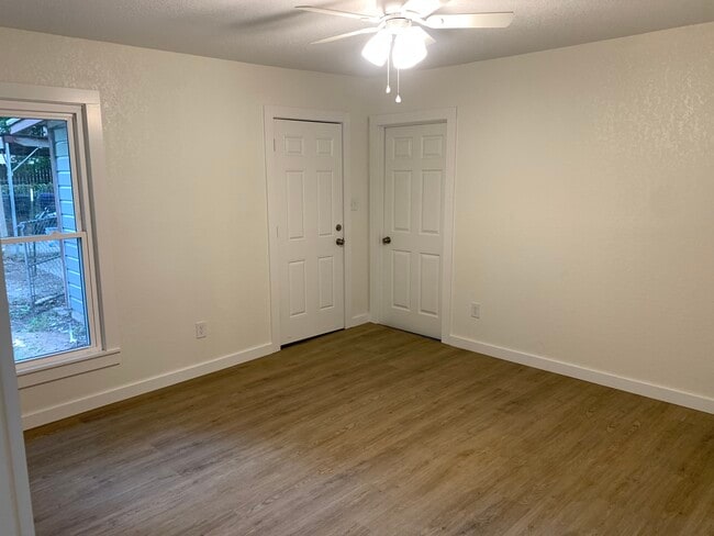 Building Photo - 3900 Sanger Ave