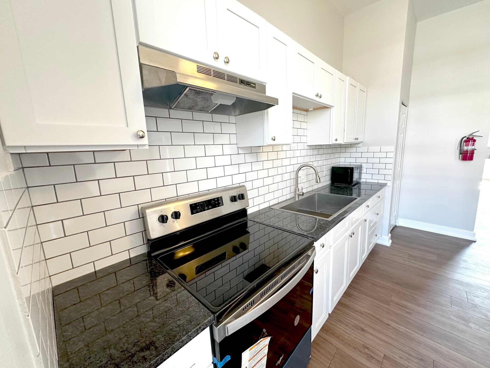 Building Photo - 234 Locust St