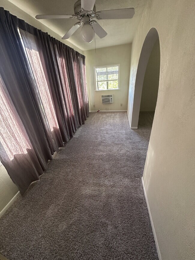 Building Photo - "Charming 1-Bedroom Studio on Berry Street – Cozy 450 Sq Ft in Lemon Grove!"